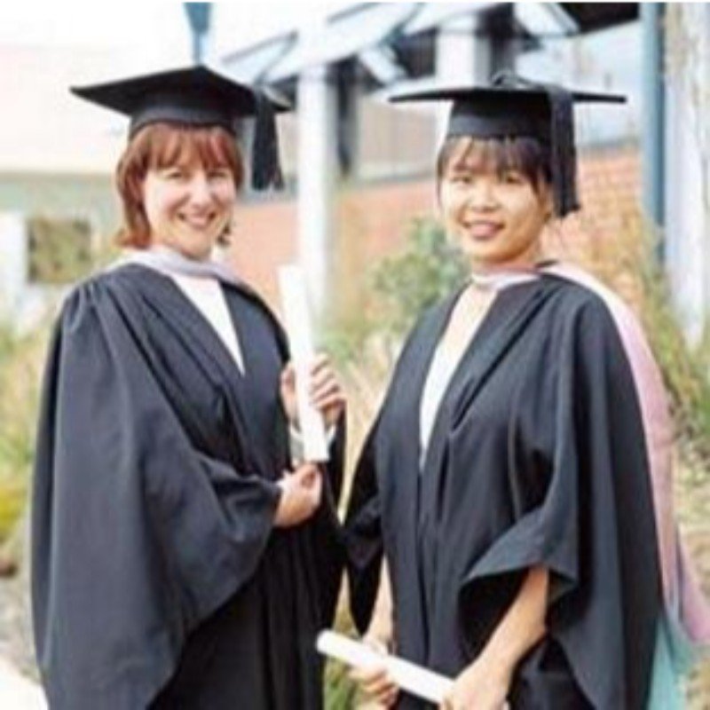 Graduation Gown Style 24